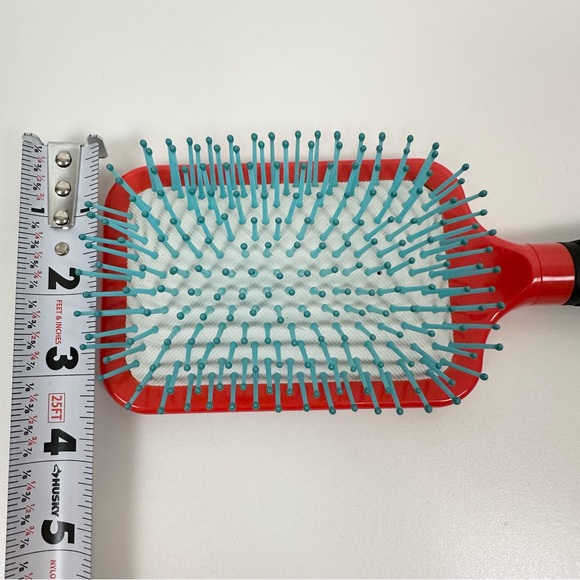 Ionika Calendar Girl Paddle Hair Brush - Picture 3 of 12